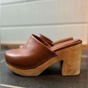 CHARLOTTE STONE Marlo Platform Clogs in Luggage (size 9)